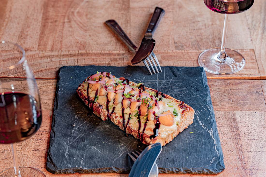 Tartines apéritives préparées avec les produits de l'épicerie